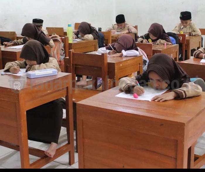 Studi Pengaruh Partisipasi Orang Tua dalam Kegiatan Sekolah terhadap Prestasi Akademik Siswa