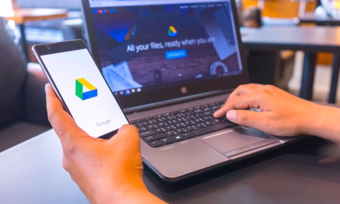 Menggunakan Google Drive