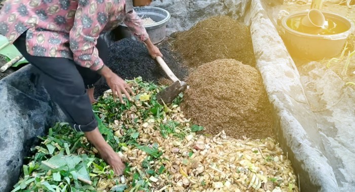 Pemanfaatan Limbah Organik dalam Produksi Pupuk Kompos